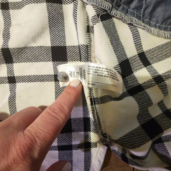 Duluth Trading Co Shacket / Black & White plaid / Sz XL - Picture 3 of 5